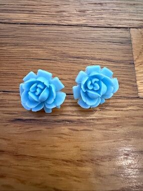 Vintage Baby Blue Rose Flower Stud Earrings
